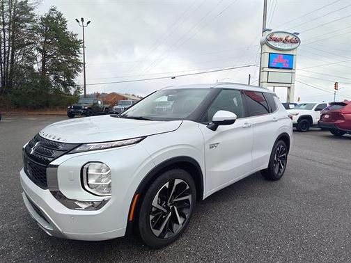 2024 Mitsubishi Outlander PHEV SEL