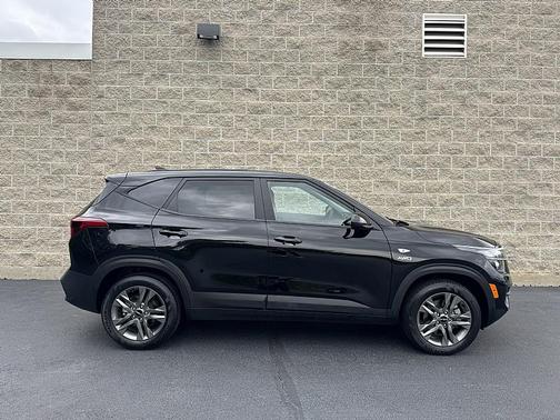 2022 Kia Seltos LX