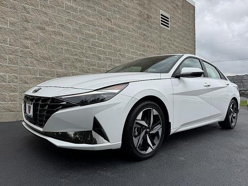 2023 Hyundai ELANTRA HEV Limited