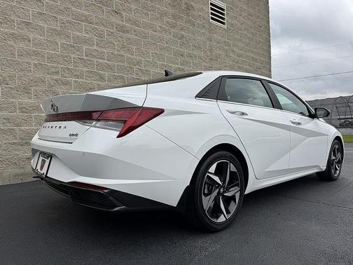 2023 Hyundai ELANTRA HEV Limited