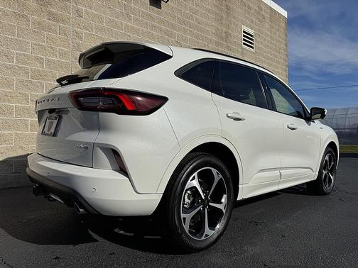 2024 Ford Escape ST-Line Select