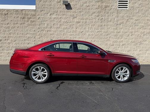 2013 Ford Taurus SEL