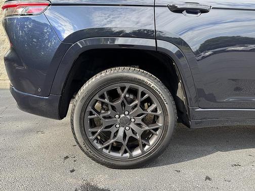 2024 Jeep Grand Cherokee Summit