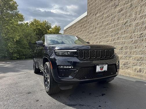 2024 Jeep Grand Cherokee Summit