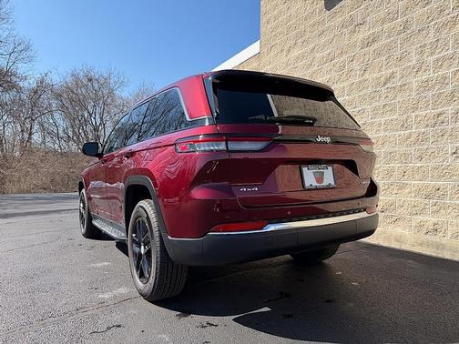 2024 Jeep Grand Cherokee Laredo X
