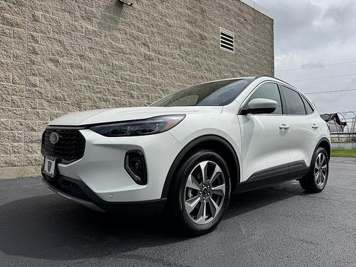 2023 Ford Escape Platinum