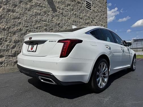 2022 Cadillac CT5 Premium Luxury AWD