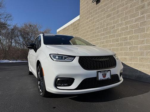 2025 Chrysler Pacifica Limited