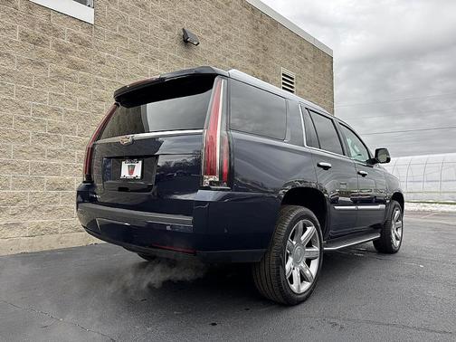2018 Cadillac Escalade Luxury