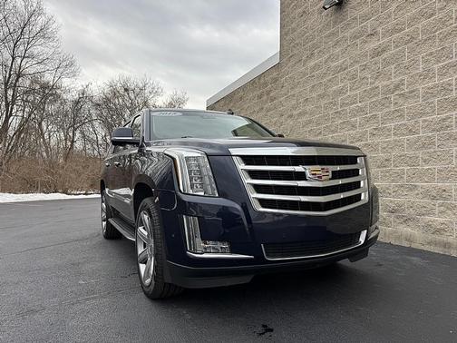 2018 Cadillac Escalade Luxury