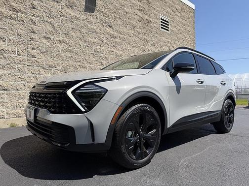 Wolf Gray 2025 Kia Sportage X-Line