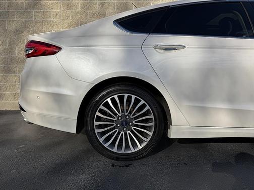 2018 Ford Fusion Hybrid Titanium