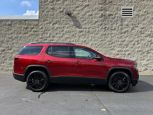 2022 GMC Acadia SLT