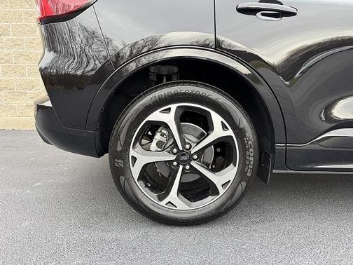 2024 Ford Escape ST-Line Select