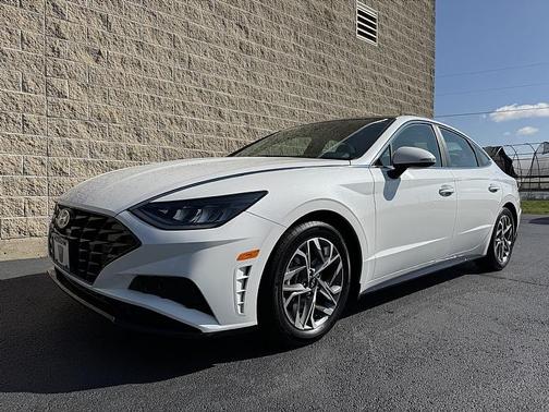 2023 Hyundai SONATA SEL