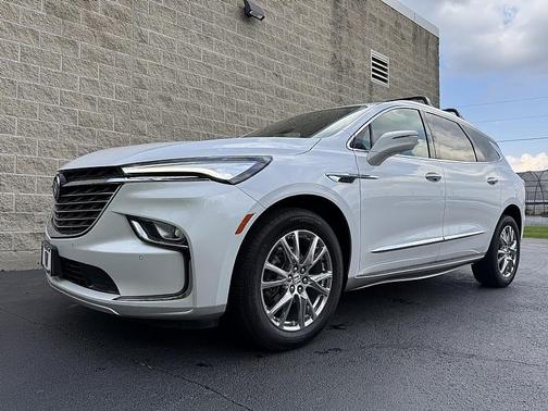 2024 Buick Enclave Essence