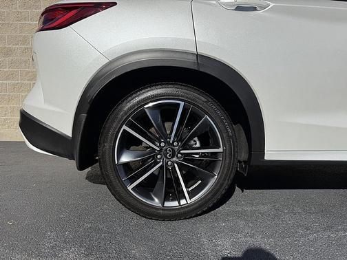 2024 INFINITI QX50 SPORT