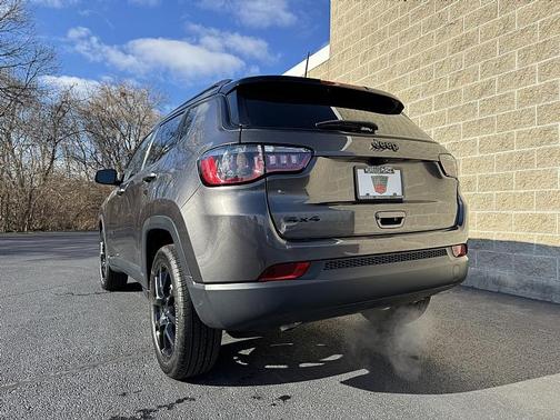2023 Jeep Compass Altitude
