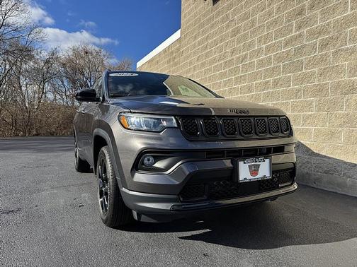 2023 Jeep Compass Altitude