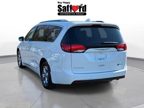 2018 Chrysler Pacifica Hybrid Limited