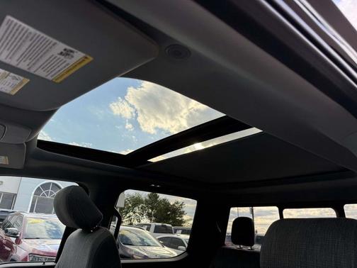 Black Metallic 2021 Ford F-150 XLT