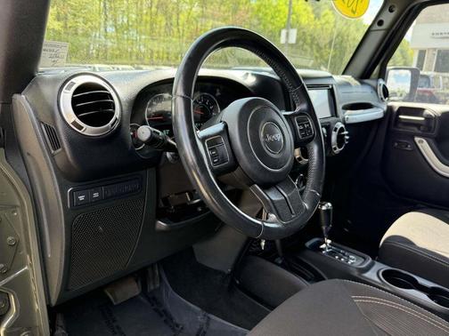 Tank Clearcoat 2015 Jeep Wrangler Unlimited Rubicon