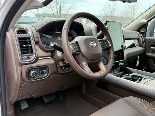 Bright White Clearcoat 2026 RAM 3500 Limited