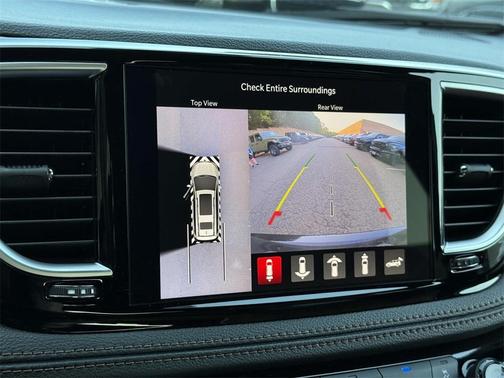 2025 Chrysler Pacifica Hybrid Pinnacle