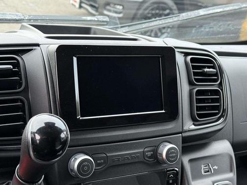 Bright White Clearcoat 2026 RAM ProMaster 1500 Low Roof