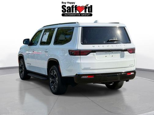 Bright White Clearcoat 2023 Jeep Wagoneer Series III