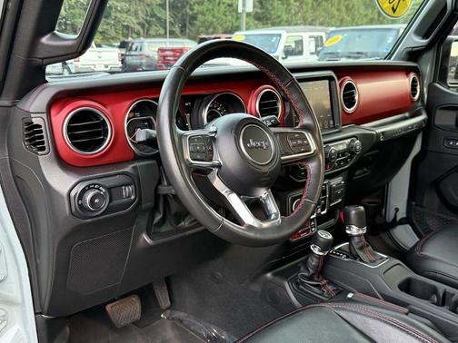 Earl Clearcoat 2023 Jeep Wrangler Rubicon