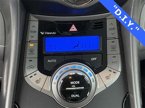 2013 Hyundai ELANTRA SE
