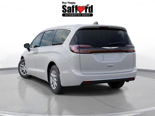 Bright White Clearcoat 2026 Chrysler Pacifica Select