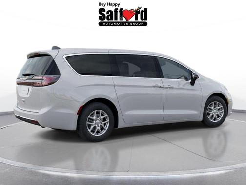 Bright White Clearcoat 2026 Chrysler Pacifica Select