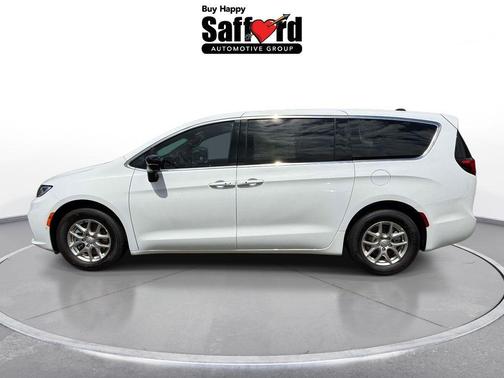 Bright White Clearcoat 2026 Chrysler Pacifica Select
