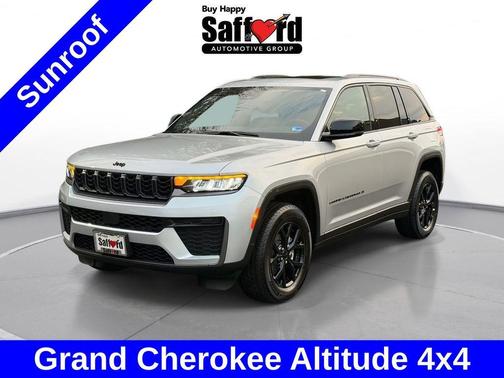 Silver Zynith 2026 Jeep Grand Cherokee Laredo