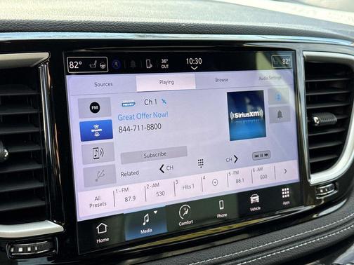 2022 Chrysler Pacifica Hybrid Touring L