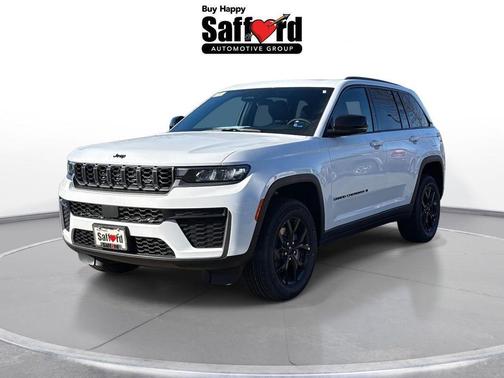 Bright White Clearcoat 2026 Jeep Grand Cherokee Laredo
