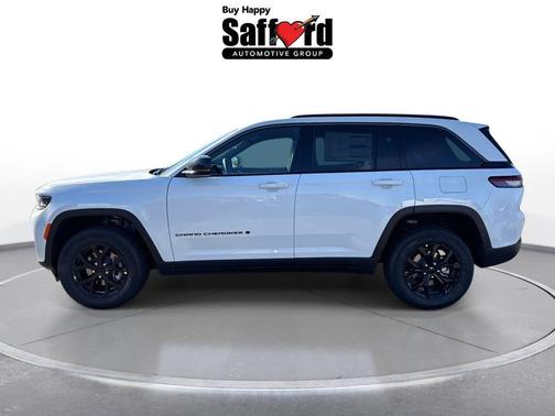 Bright White Clearcoat 2026 Jeep Grand Cherokee Laredo