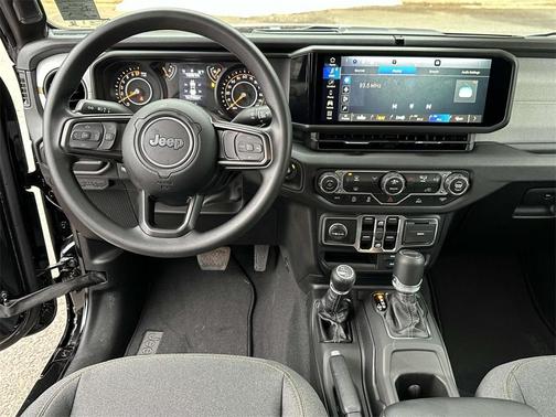 2025 Jeep Gladiator Sport