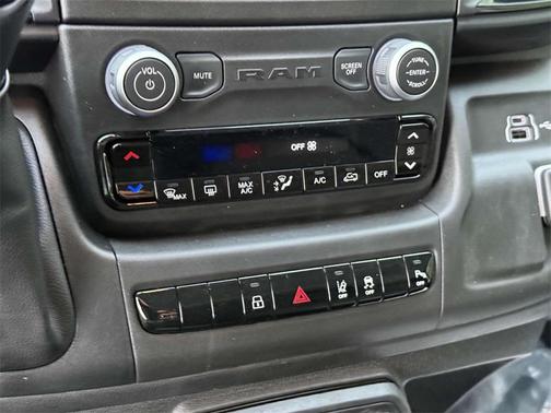 2025 RAM ProMaster 1500 Base