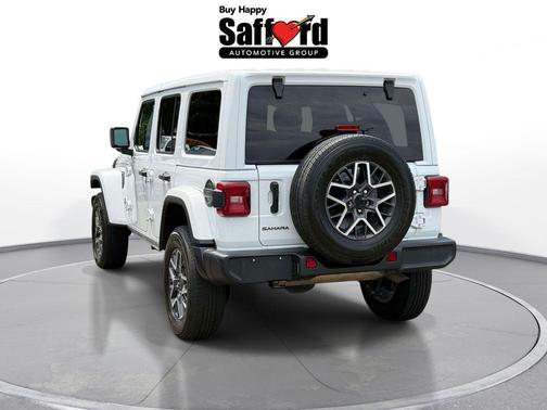 Bright White Clearcoat 2025 Jeep Wrangler Sahara