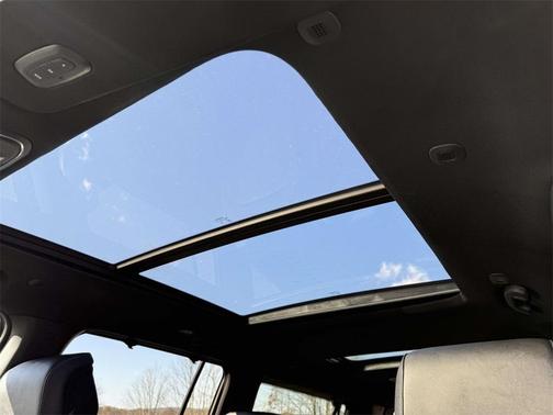 2025 Jeep Wagoneer L Series III