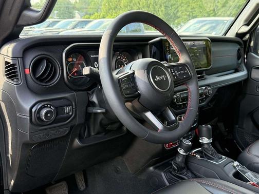 Black Clearcoat 2024 Jeep Wrangler Rubicon