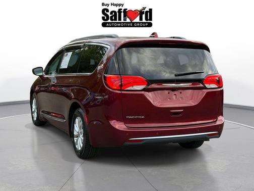 Velvet 2017 Chrysler Pacifica Touring-L