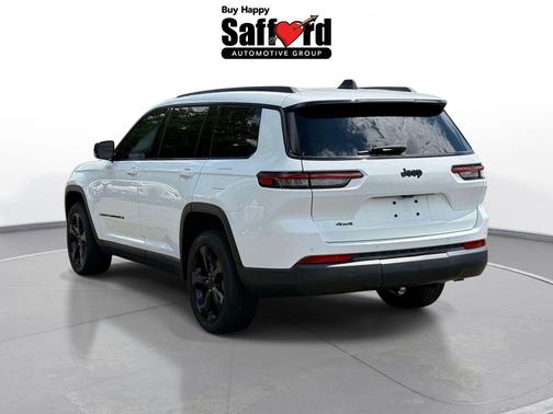 Bright White Clearcoat 2023 Jeep Grand Cherokee L Laredo