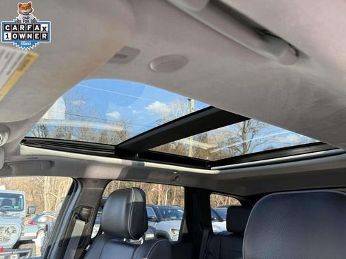 2020 Jeep Grand Cherokee Summit