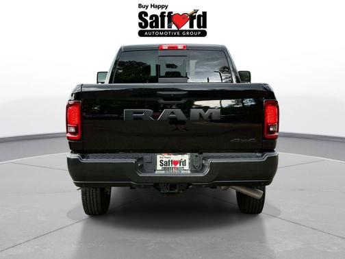 Diamond Black 2026 RAM 2500 Tradesman