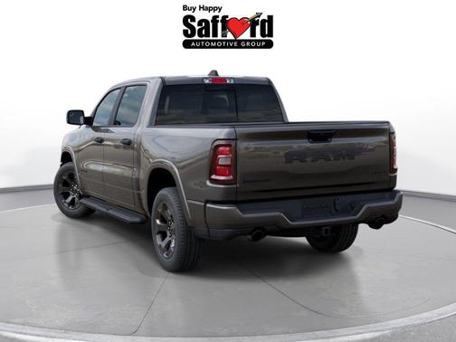 Granite Crystal Clearcoat Metallic 2026 RAM 1500 Big Horn/Lone Star
