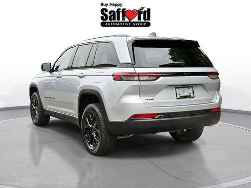 Silver Zynith 2025 Jeep Grand Cherokee Laredo